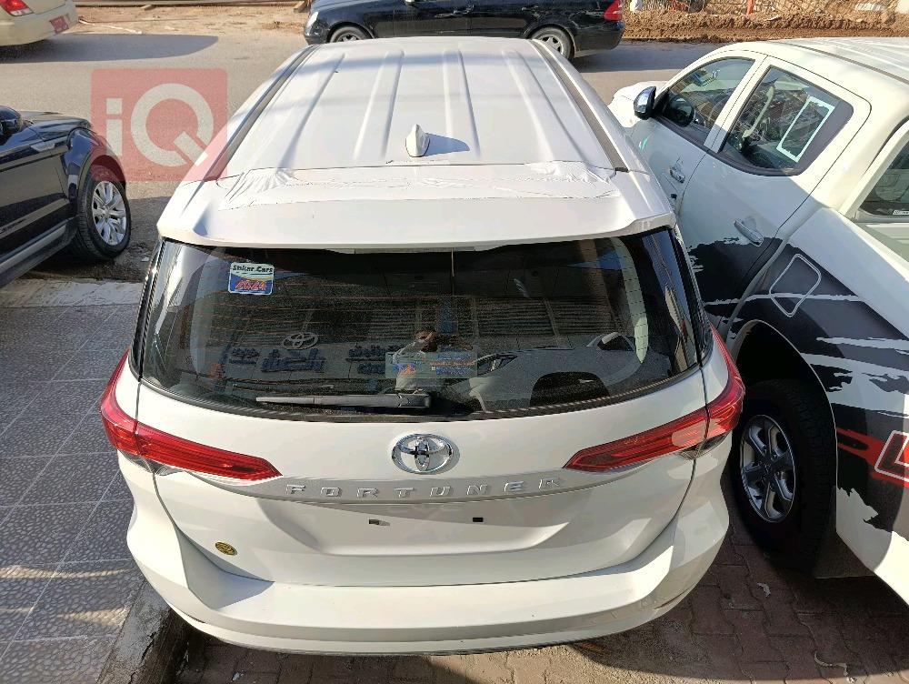 تۆیۆتا فۆرچێنەر